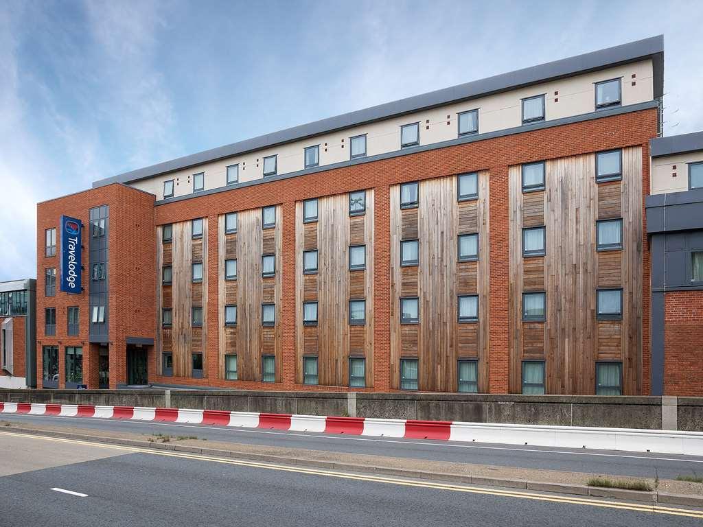 Travelodge High Wycombe Central מראה חיצוני תמונה